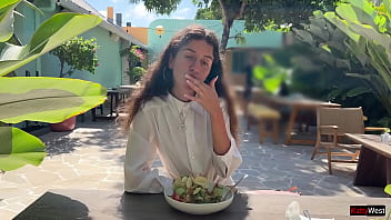 Cafe Cum-slurp: A Public Facial Feast