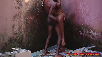 Bathroom Fuck With A Sweet Cameroonian Sugar Mommy: Dripping Water Teasing Her Pussy Makes It So Wet And Wild – Full Raw Video On Premium Red